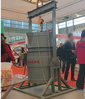 铁水罐、铁罐、铁包是用来盛铁水的(铁水包浇注料)